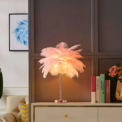 Feather Palm Tree | Szczyt Miękkiej Elegancji