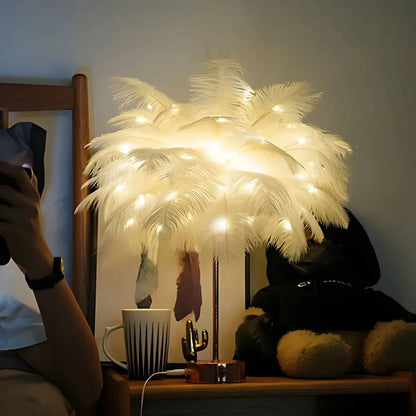 Feather Palm Tree | Szczyt Miękkiej Elegancji