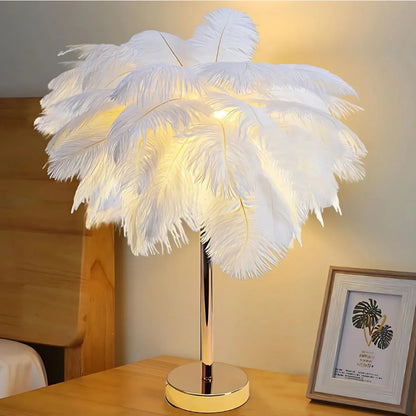 Feather Palm Tree | Szczyt Miękkiej Elegancji