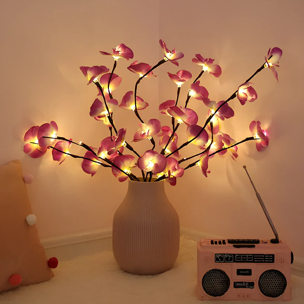 Lighted Branches | Blask Lasu w Twoim Domu