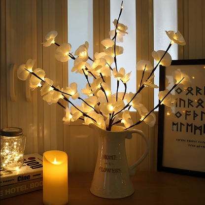 Lighted Branches | Blask Lasu w Twoim Domu