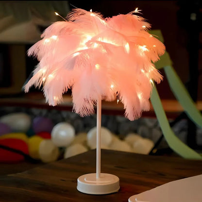 Feather Palm Tree | Szczyt Miękkiej Elegancji