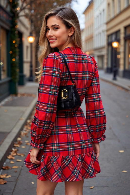 Norissa | Świąteczny Urok i Kobiecy Szyk: Sukienka, Która Rozświetli Każde Spotkanie