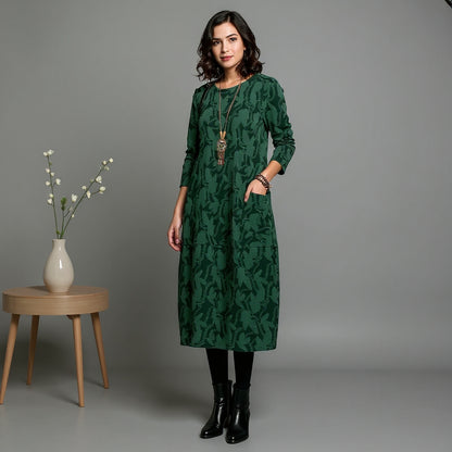 Emilia | Komfortowa Klasyka na Chłody: Sukienka Emilia – Stylowa Baza Zimowej Garderoby